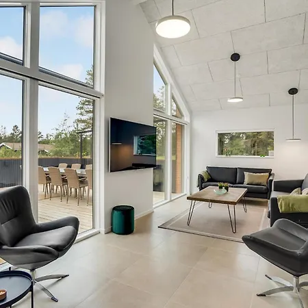 Lovely In With Sauna