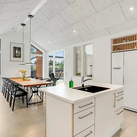 Prázdninový dům Lovely In With Sauna